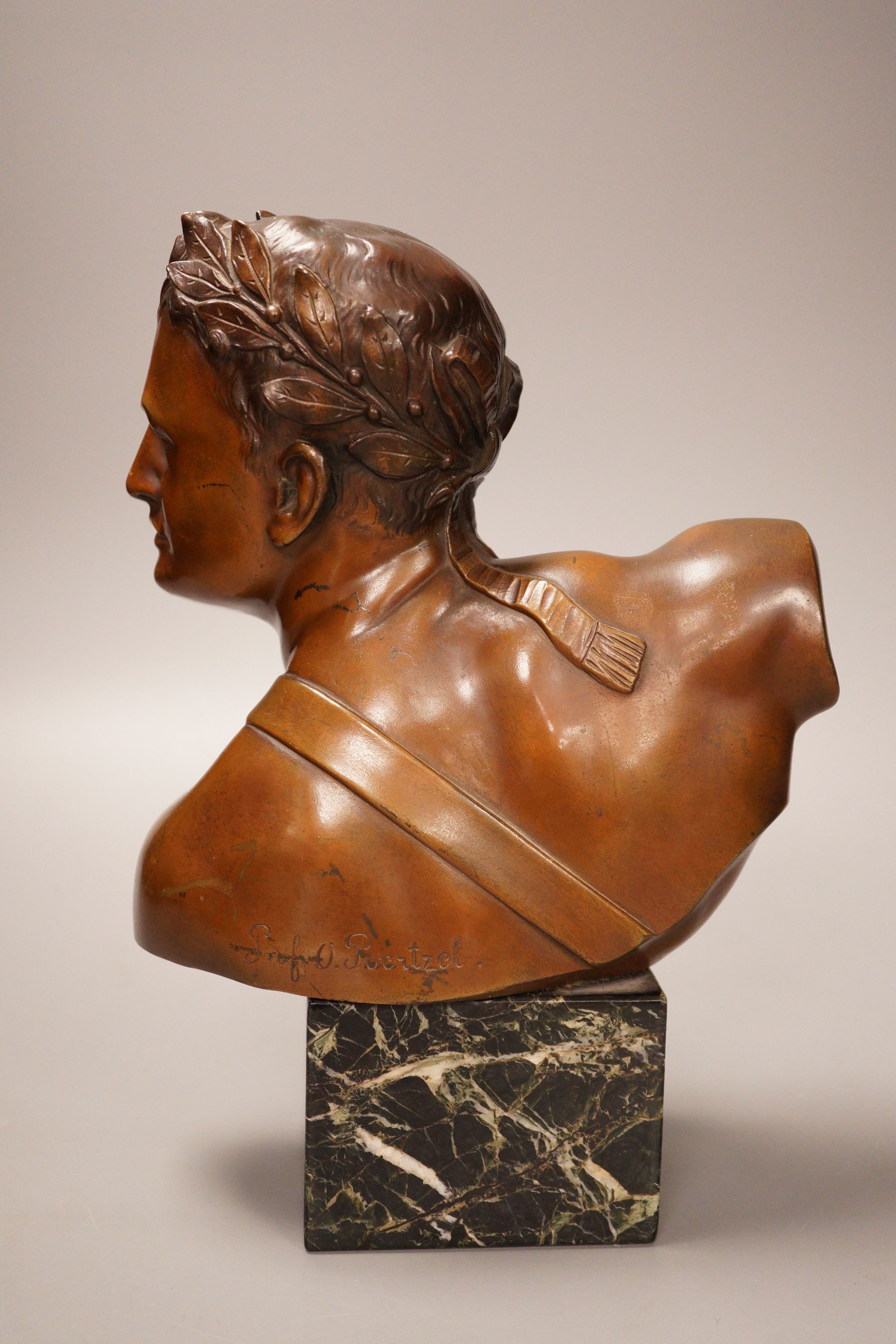 Professor Otto Poertzel (1876-1963) - a bronze bust of an Ancient Greek athlete, on marble base, 26cm